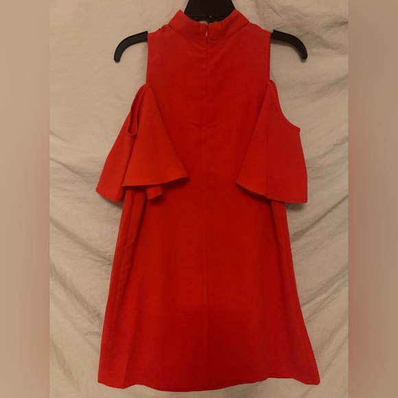 ✨⚡️💥Design Lab clove Women's Woven Cold shoulder swing dress with key hole - Picture 10 of 12